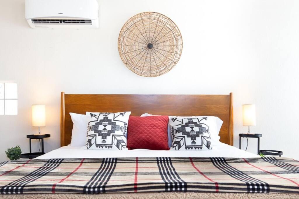 The Lagartija @ Old Town With King Bed Villa Albuquerque Exterior photo